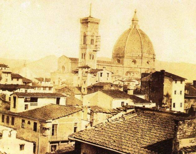 1856-duomo-con-la-facciata-grezza-e-case-e-torri-del-ghetto-e-del-mercato-vecchio