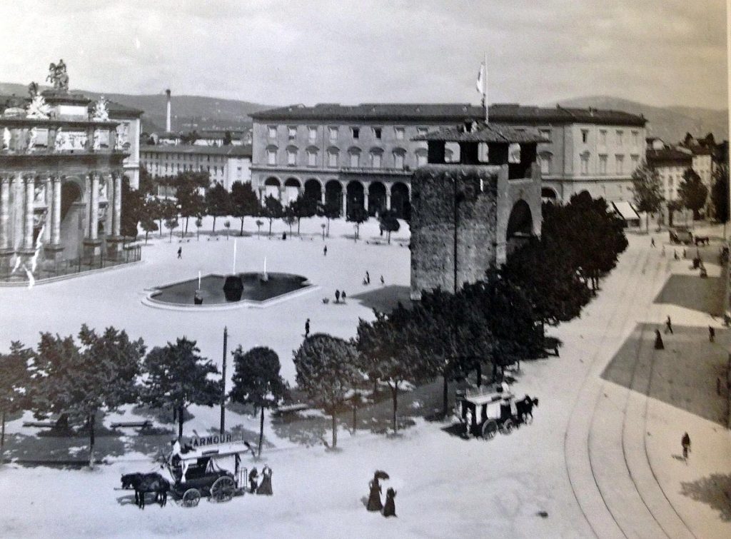 omnibus in Piazza della Libertà in Firenze